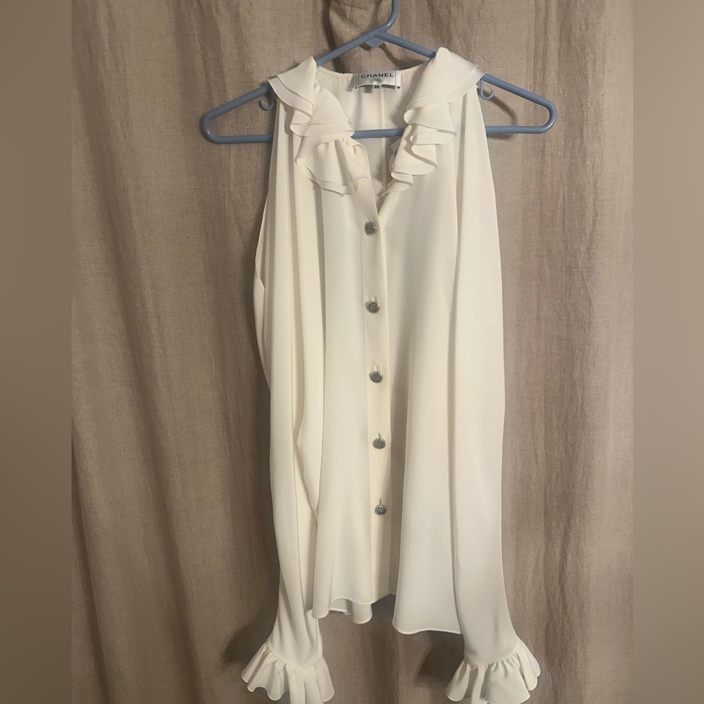 CHANEL Cream/white Blouse with Ruffle Collar